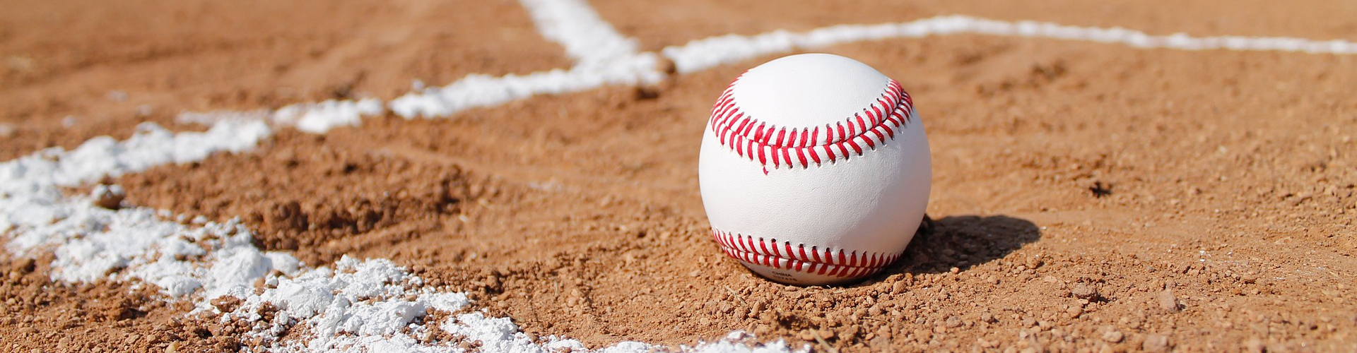 Best baseball betting - baseball on diamond